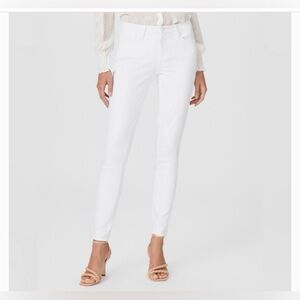 PAIGE Verdugo Ultra Skinny white denim jeans Sz 28